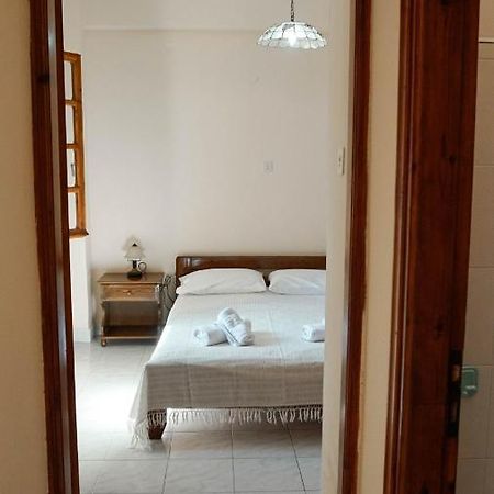 Soula Rooms Kini Exterior foto