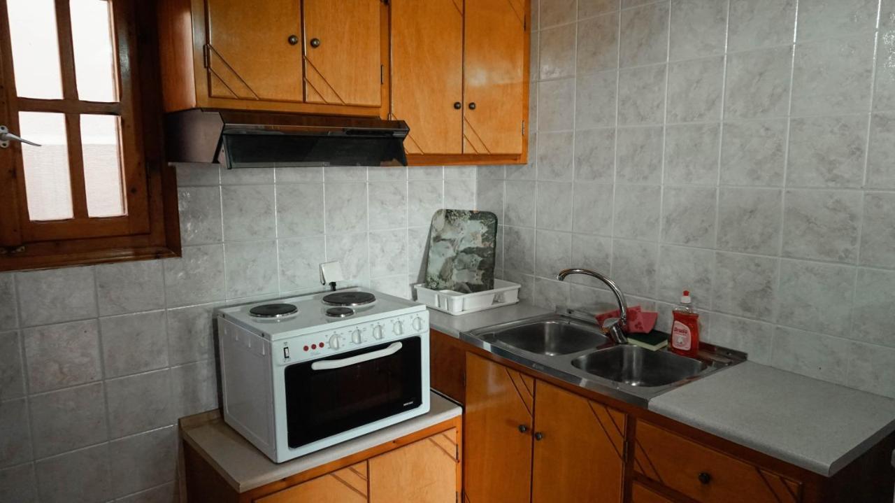 Soula Rooms Kini Exterior foto