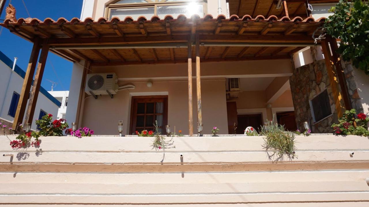Soula Rooms Kini Exterior foto